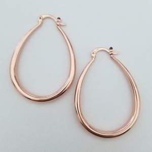 1.5" 18k Rose Gold Oval Hoops